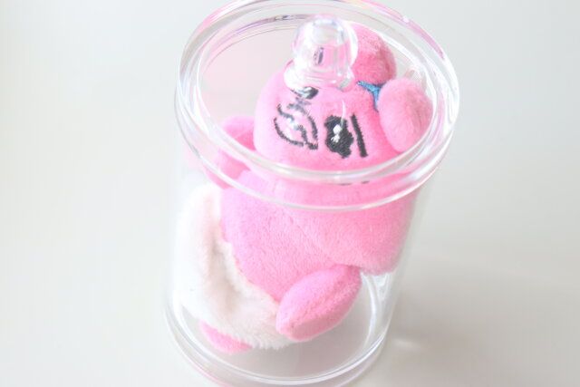 ダイソー コスメ収納ケース（フタ付、ラウンド） マスコット 使用例 推し活