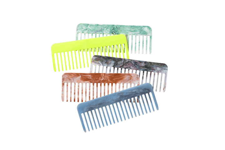 〈RE=COMB〉のヘアコーム