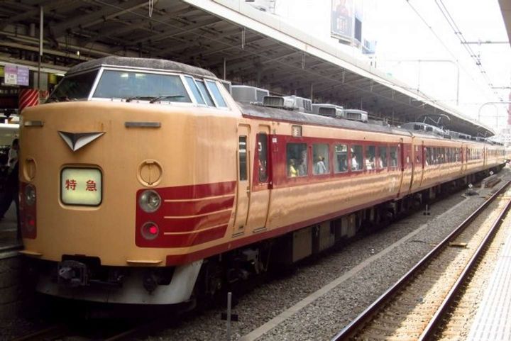 座っていれば着く、かと思いきや（画像はイメージ）