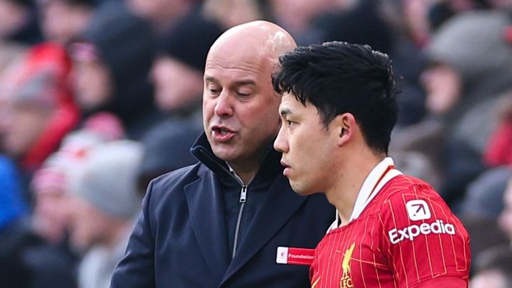 「日本代表MFの考え方から学ぶべきだ」世界屈指のリーグで戦う監督がそう言ったワケ