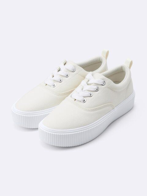 GUのボリュームソールキャンバススニーカー