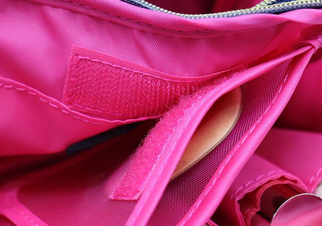 ヘアメイクが考えたミニマムコスメポーチ スポンジケース