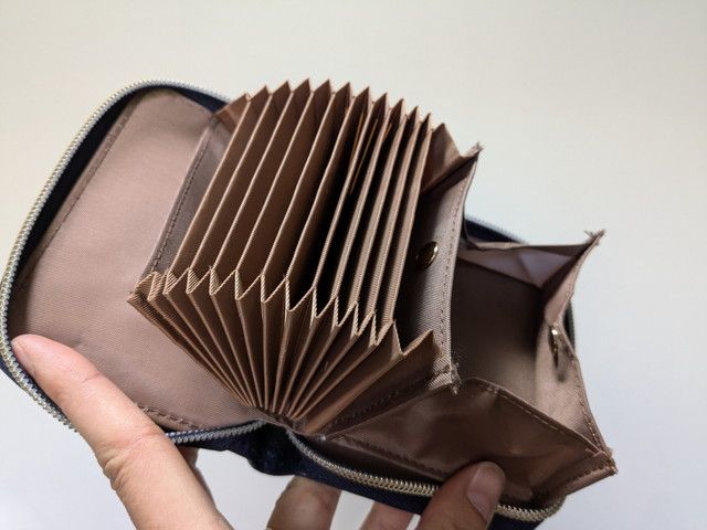 たかみー氏が監修した金運アップ財布