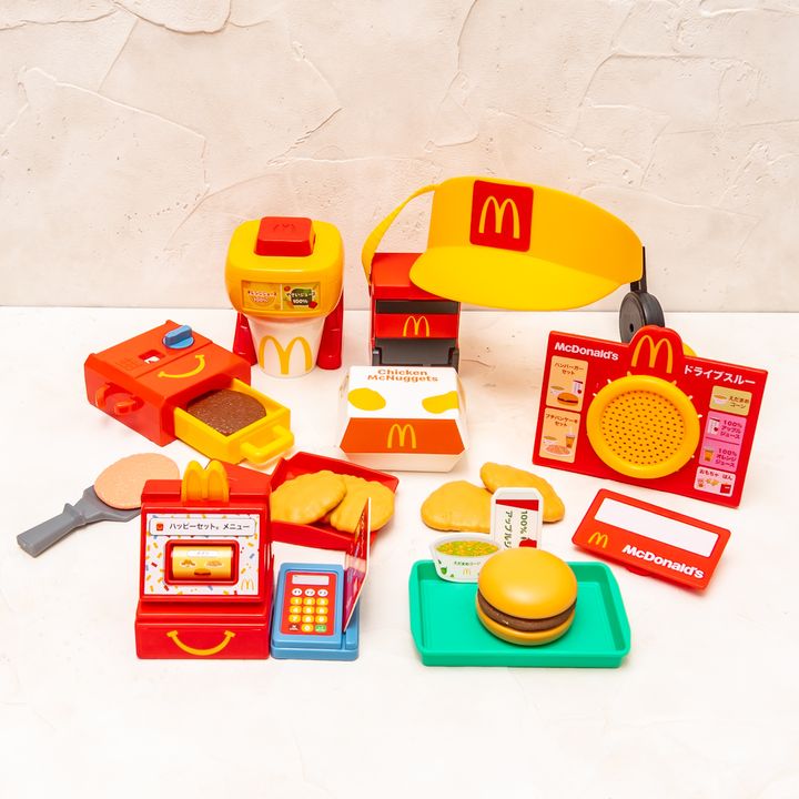 マッククルーごっこ遊びがパワーアップ！マクドナルド ハッピー