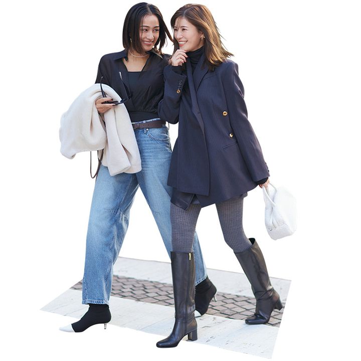 H&M Studioのジャケットとミニスカートを着た咲和希さんとH&M Studioのシアー素材の黒シャツにデニムを合わせた木佐貫まやさん