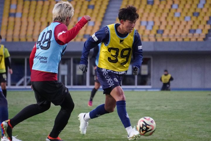 Jリーグトライアウトで活躍したゲームメイカーの新天地が決まる！キャリア初の海外移籍