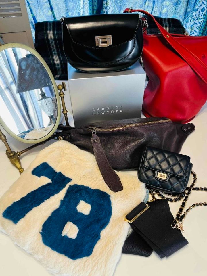 島崎真代さん コーデの仕上げはバッグで決まる