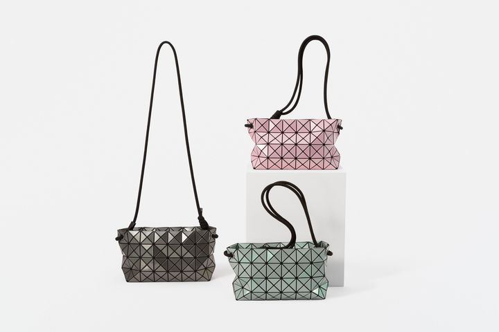 クロスボディバッグ 本体H15.7cm ¥66,000