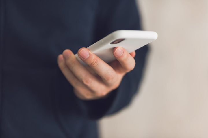 「海外でもうかる仕事がある」などと誘われても応じちゃダメ