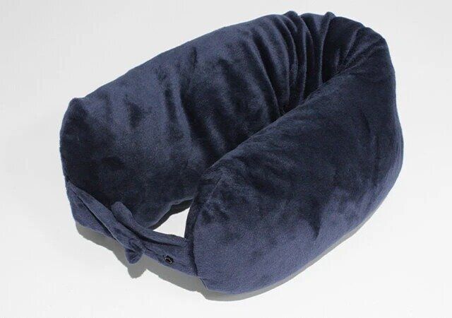 ダイソー ネックピロー ボタン付き