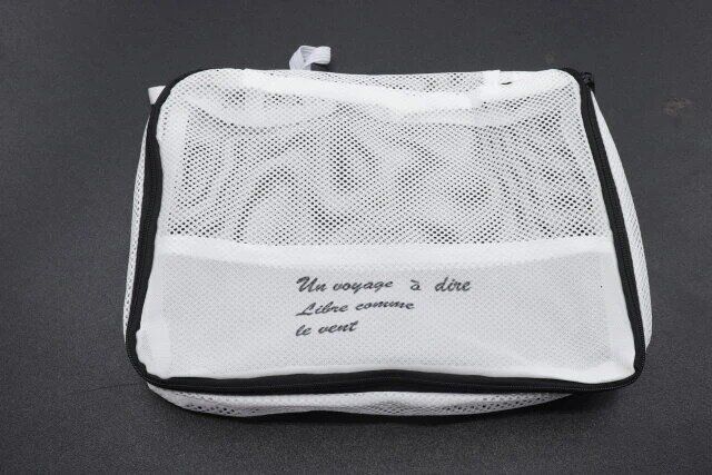 ダイソー そのまま洗える トラベル収納ケース