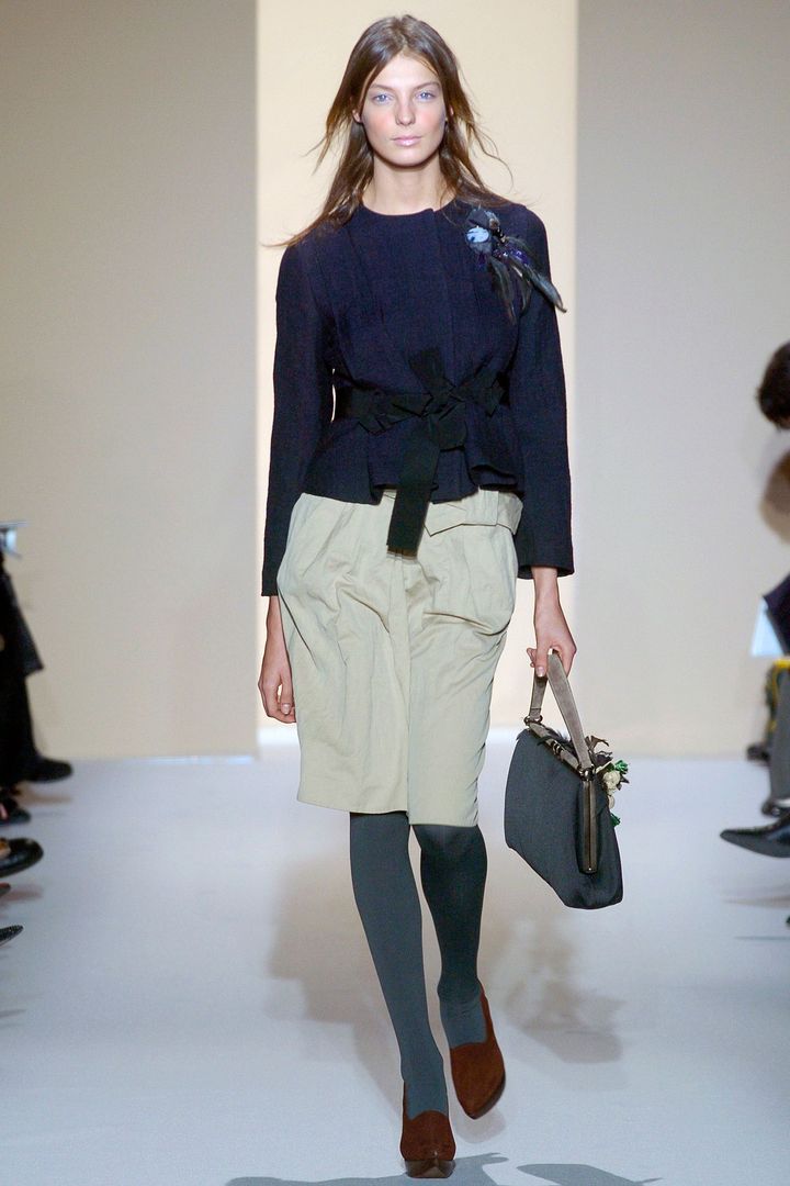 マルニ 2005-06年秋冬コレクションより。