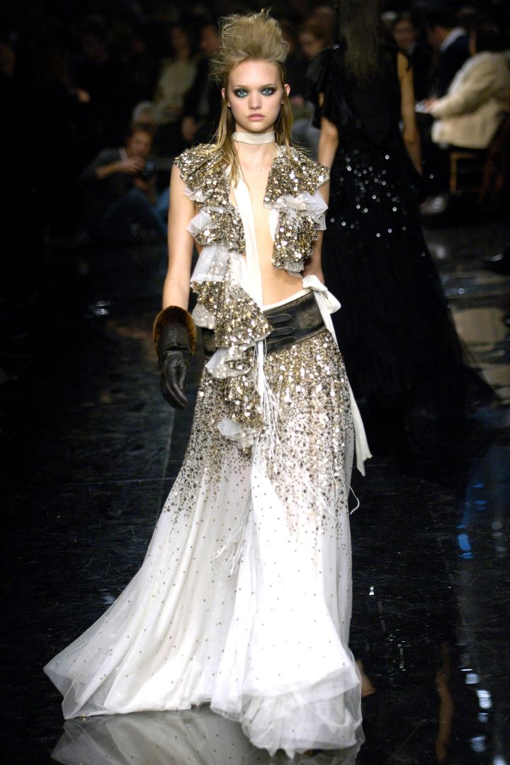 ジャンポール・ゴルチエ 2005-06年秋冬コレクションより。