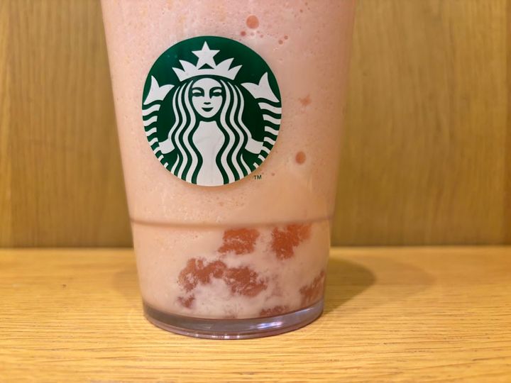 スタバ 白桃と桜わらびもち フラペチーノ®