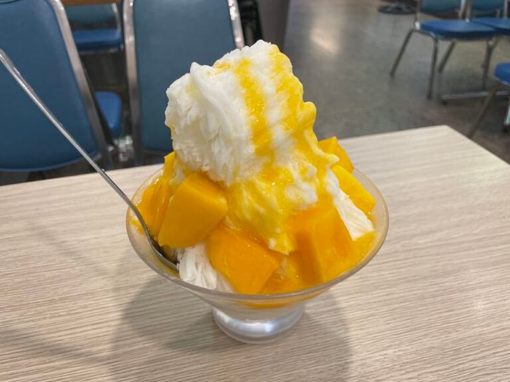 台湾 士林夜市 辛發亭 マンゴーかき氷