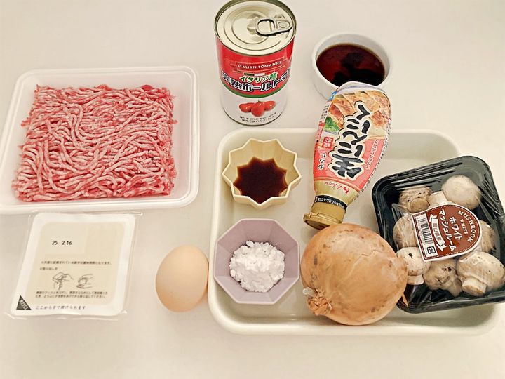 煮込みハンバーグの材料