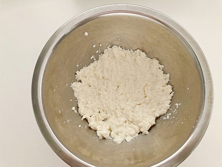 豆腐をつぶす