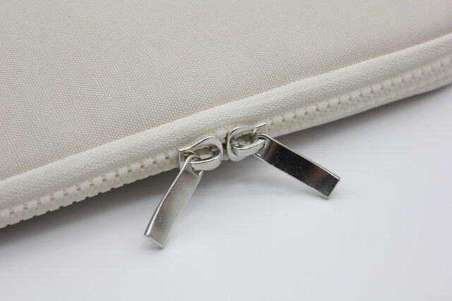 ペンケース（ペンホルダー付、2ポケット） ファスナー