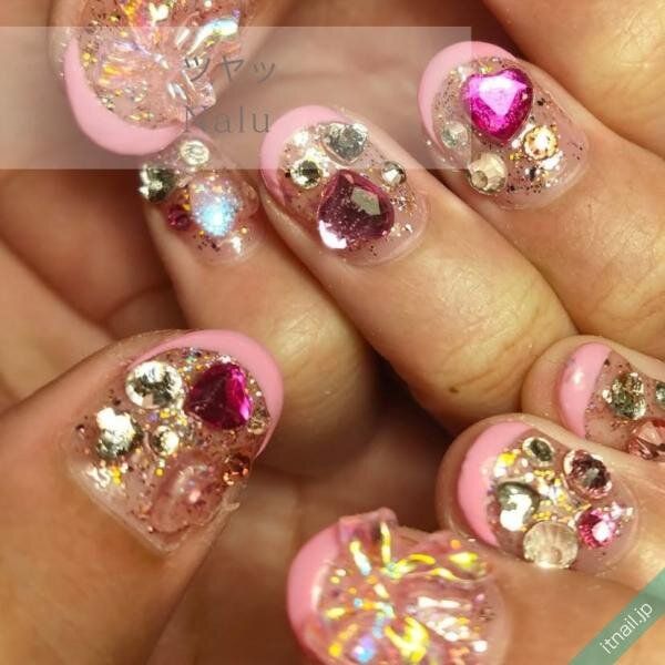 ネイルサロンBeが投稿したネイルデザイン [photoid:I0131274] via Itnail Design (747241)