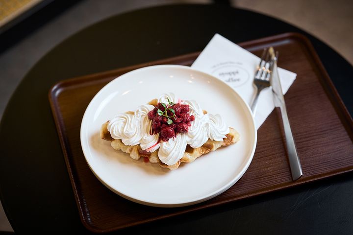 「ラズベリークロッフル」900円