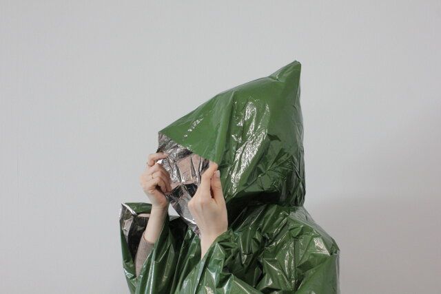 静音アルミポンチョ フード