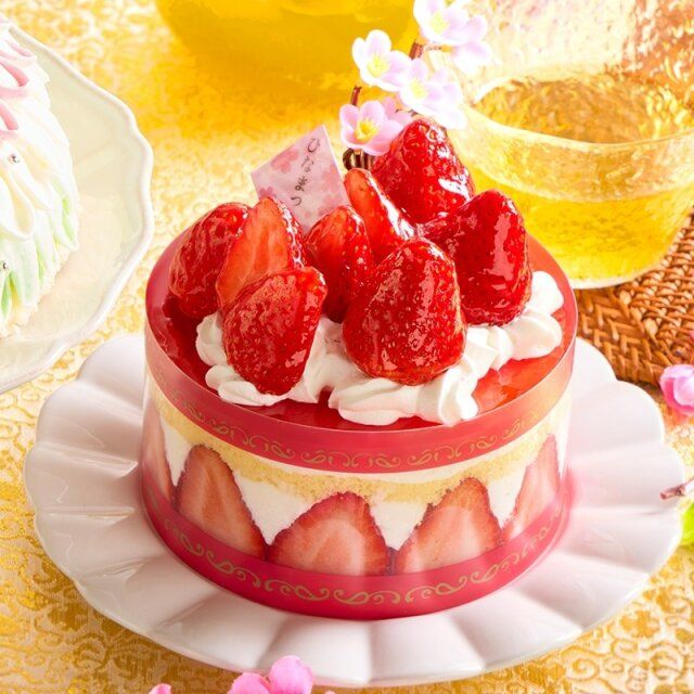 シャトレーゼの限定のひなかざり プレミアム苺フレジェ11cm