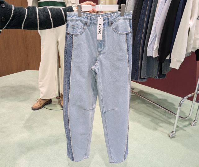 2トーンバレルレッグジーンズ