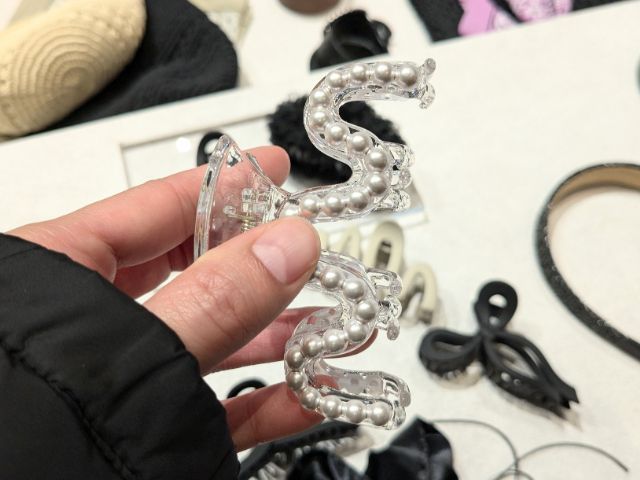 ウェーブヘアクリップ