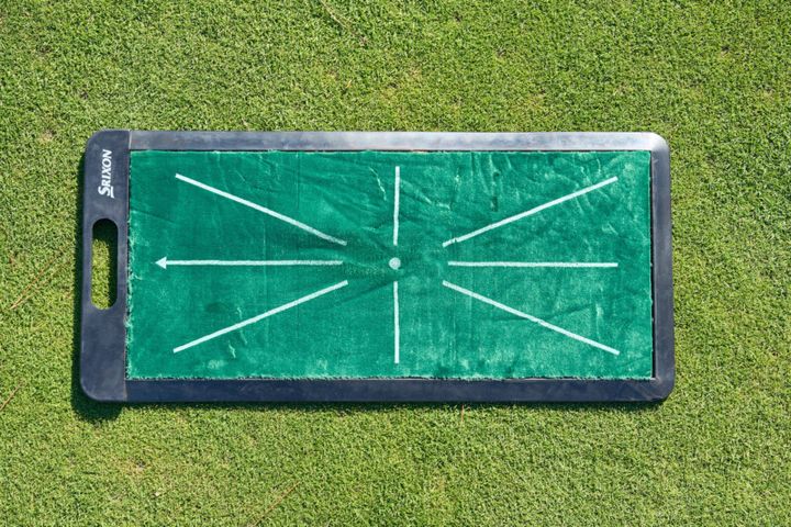 最新ゴルフ練習器具7選を男子プロがガチレビュー！上手くなれるのはどれ？