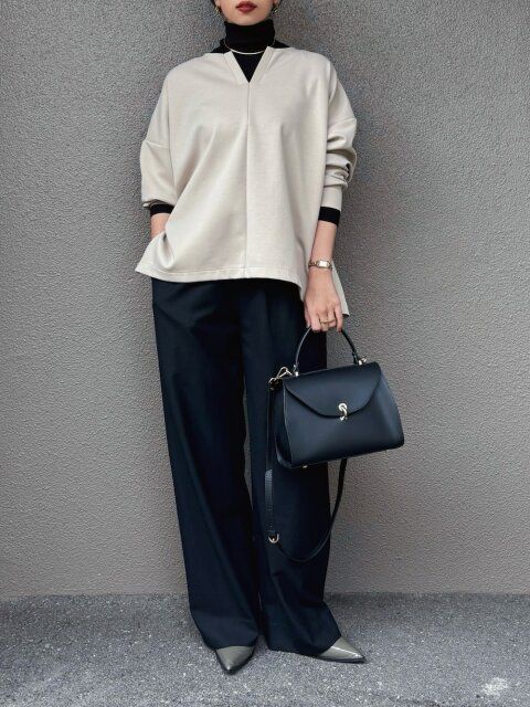 黒ワイドパンツコーデ2