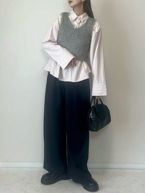黒ワイドパンツコーデ5