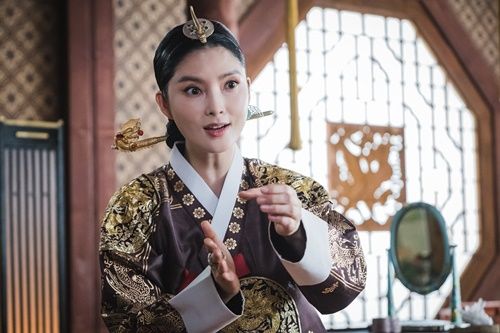 『哲仁王后～俺がクイーン⁉～』