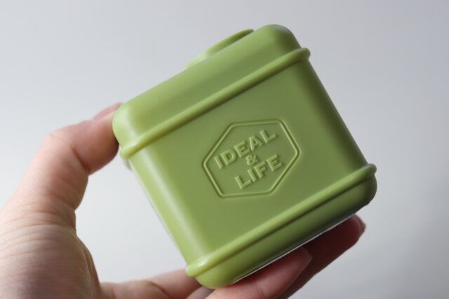 セリアのじょうろ キューブタイプ 240mL2