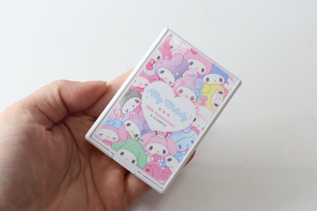 マイメロデザインのセリアのスクエアスタンドミラー MM 50周年