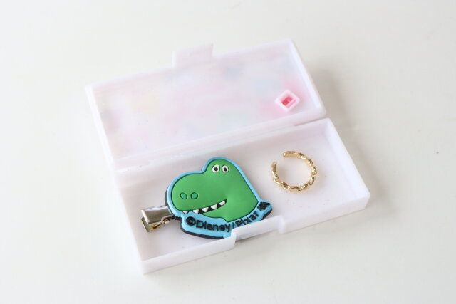 セリアのアクセサリーケース MM 50周年に小物を収納