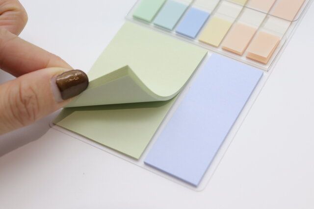 ダイソー メモふせん（8種、160枚） 大きいふせん