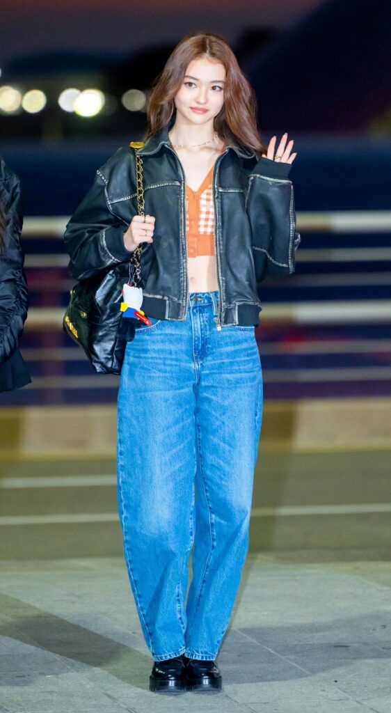 MEOVV エラ】きれいめ×大人ギャルの掛け合わせに注目！ヘルシー