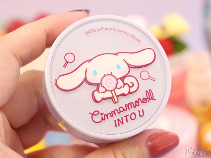 ポムポムプリン＆シナモロール×INTO Uの激強いコラボ誕生！この可愛さ、沼る