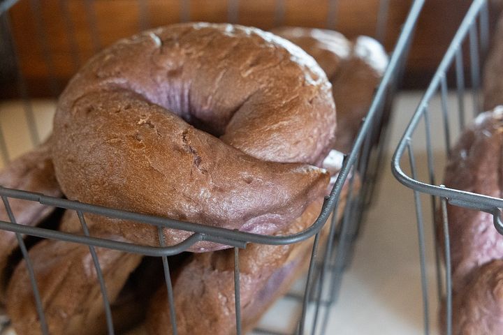 読谷村といえば…紅芋ベーグル480円（単品）