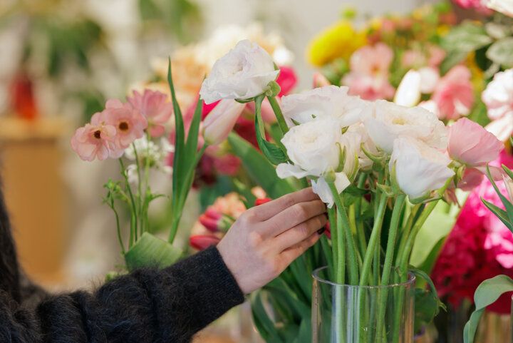 花とコーヒーに癒やされる、名古屋・矢場町の「roku flowers and coffee」