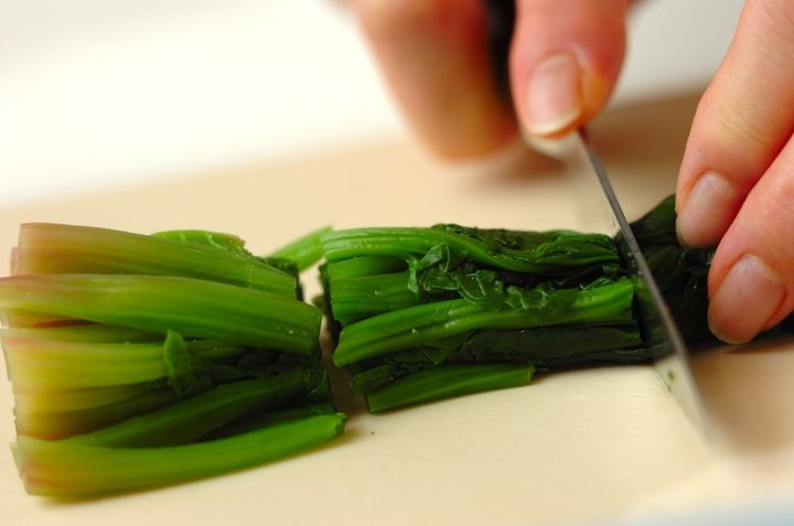 ホウレン草とベーコンの白和えの下準備1