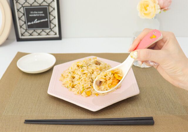 レンゲスプーン4本 実用例 チャーハン
