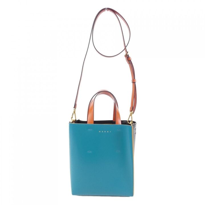 マルニのミュゼオミニバッグ