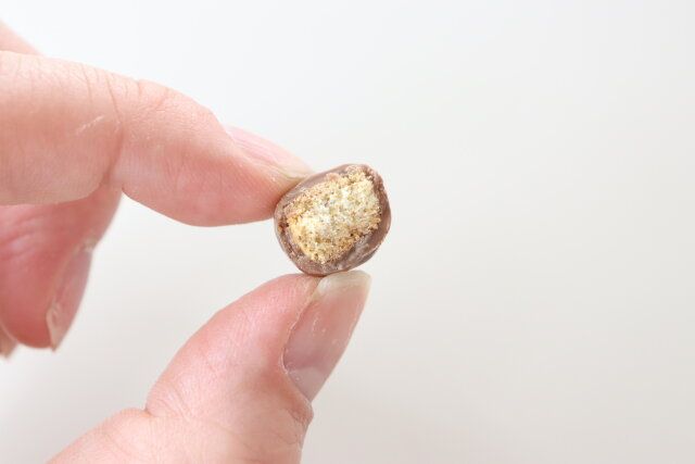 ダイソーのMcVitie’s NIBBLES（チョコレート菓子）6