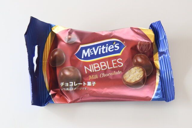 ダイソーのMcVitie’s NIBBLES（チョコレート菓子）1