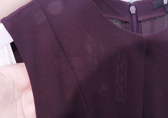ユニクロ：シーのメッシュワンピースノースリーブ2