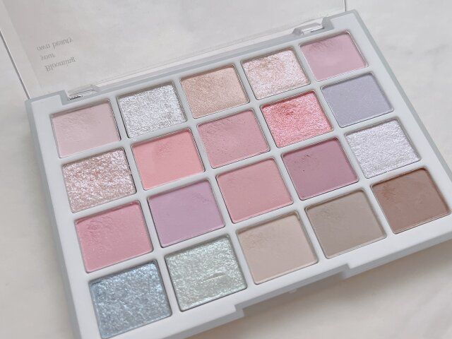 デイジーク ムードシャドウパレット 05 コットンパウダー