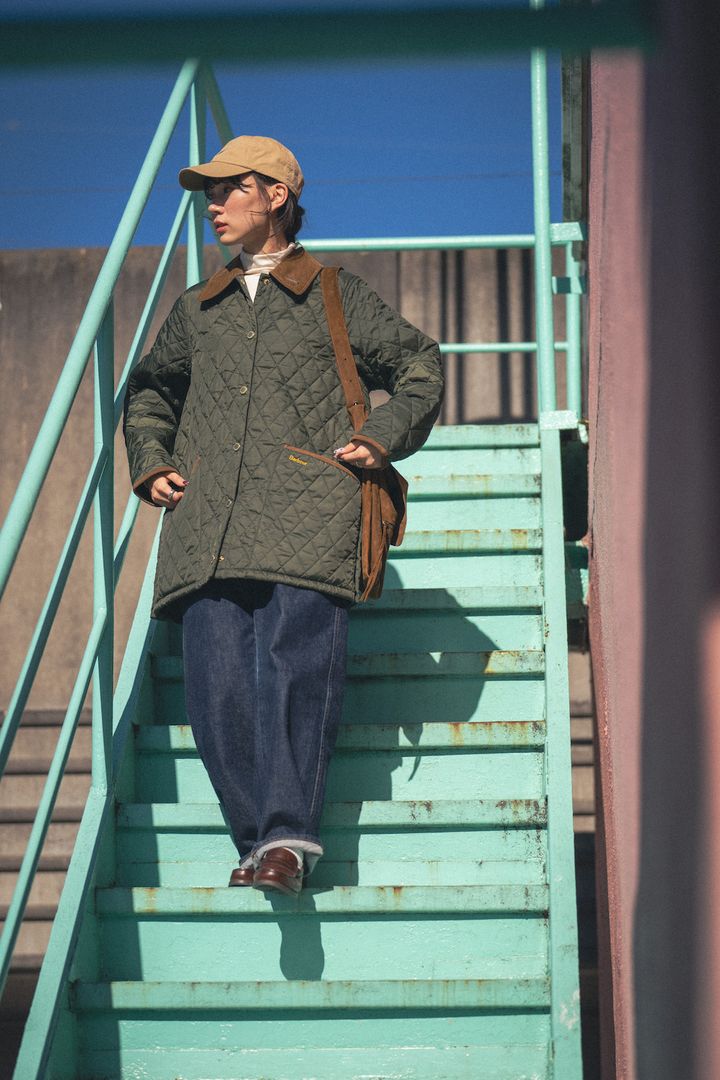 デニム×革靴コーデ。《Barbour》のジャケットを合わせておじさん風に【FUDGE FRIEND おしゃれさんの毎日コーディネート vol.502｜UMI】