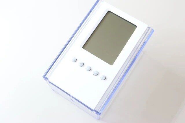 ダイソー ペンスタンド デジタル時計