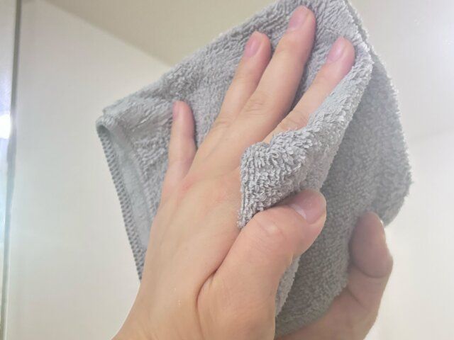 ダイソー 抗菌糸で編んだマイクロファイバーふきん 2枚 鏡